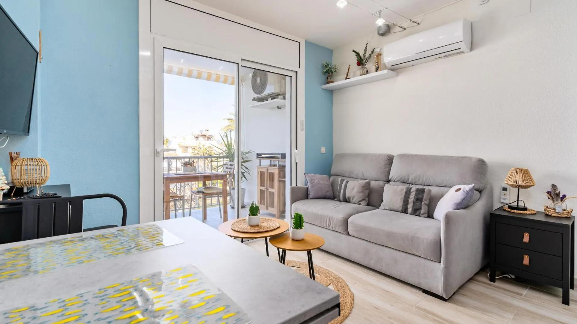 אמפוריבראבה Welcs Apartamento 219 Emp Frente Al Canal